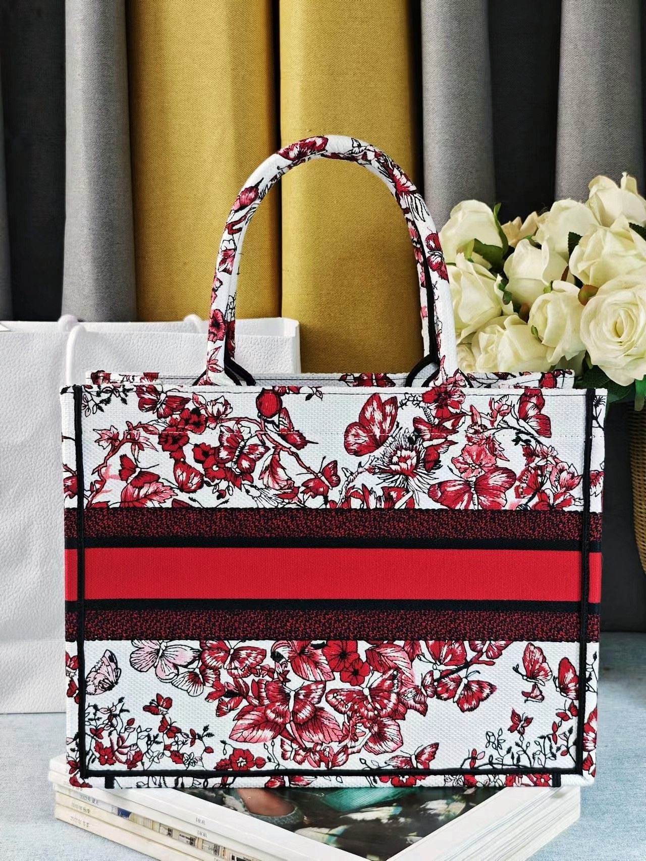 Medium Dior Book Tote White and Red Le Coeur des Papillons Embroidery M1296ZESJ