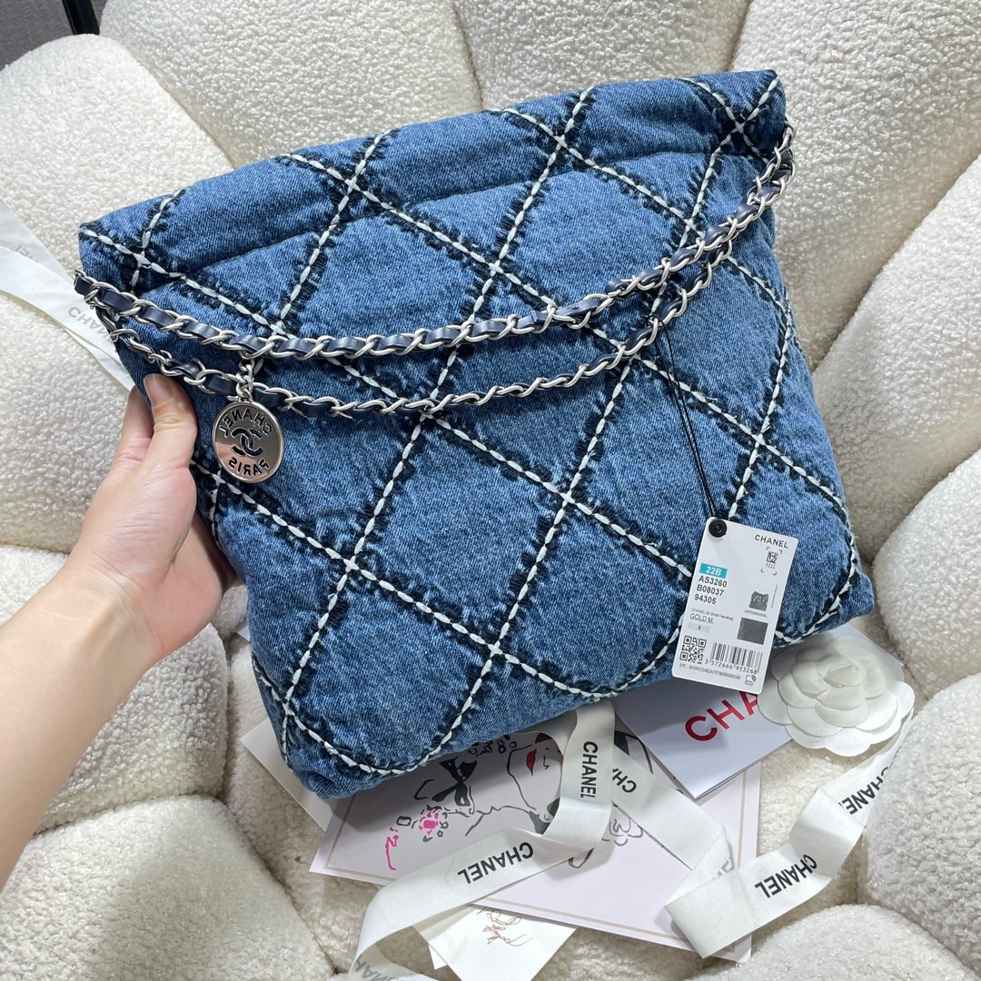 CHANEL 22 MINI HANDBAG AS3260 Denim