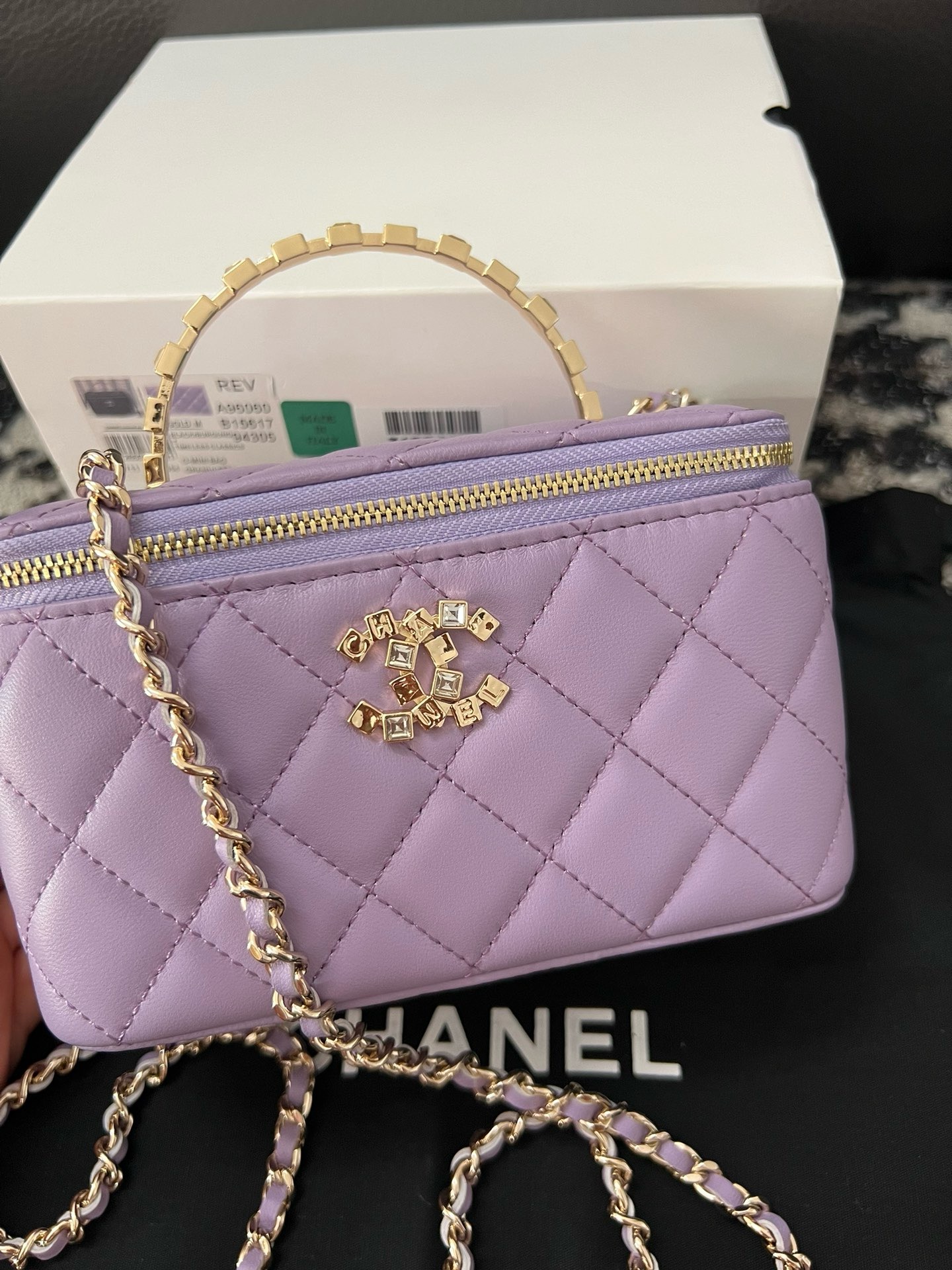 CHANEL CLUTCH WITH CHAIN AB3747 Light purple