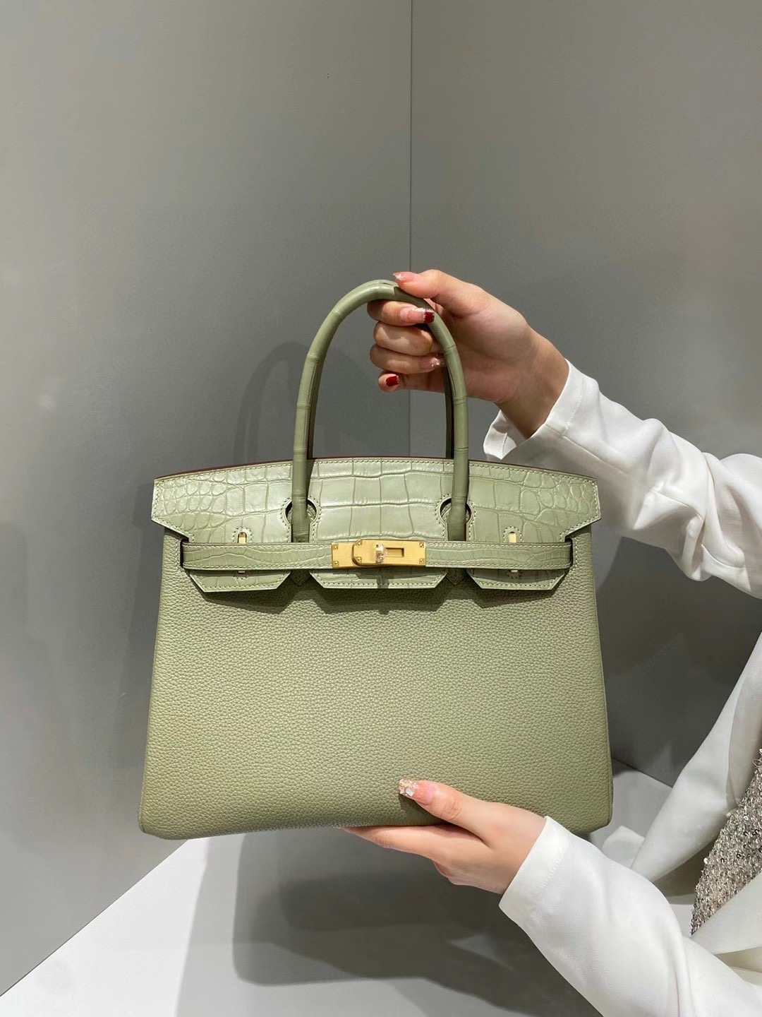 Hermes Birkin Bag Original Leather crocodile togo HBK2530 light green