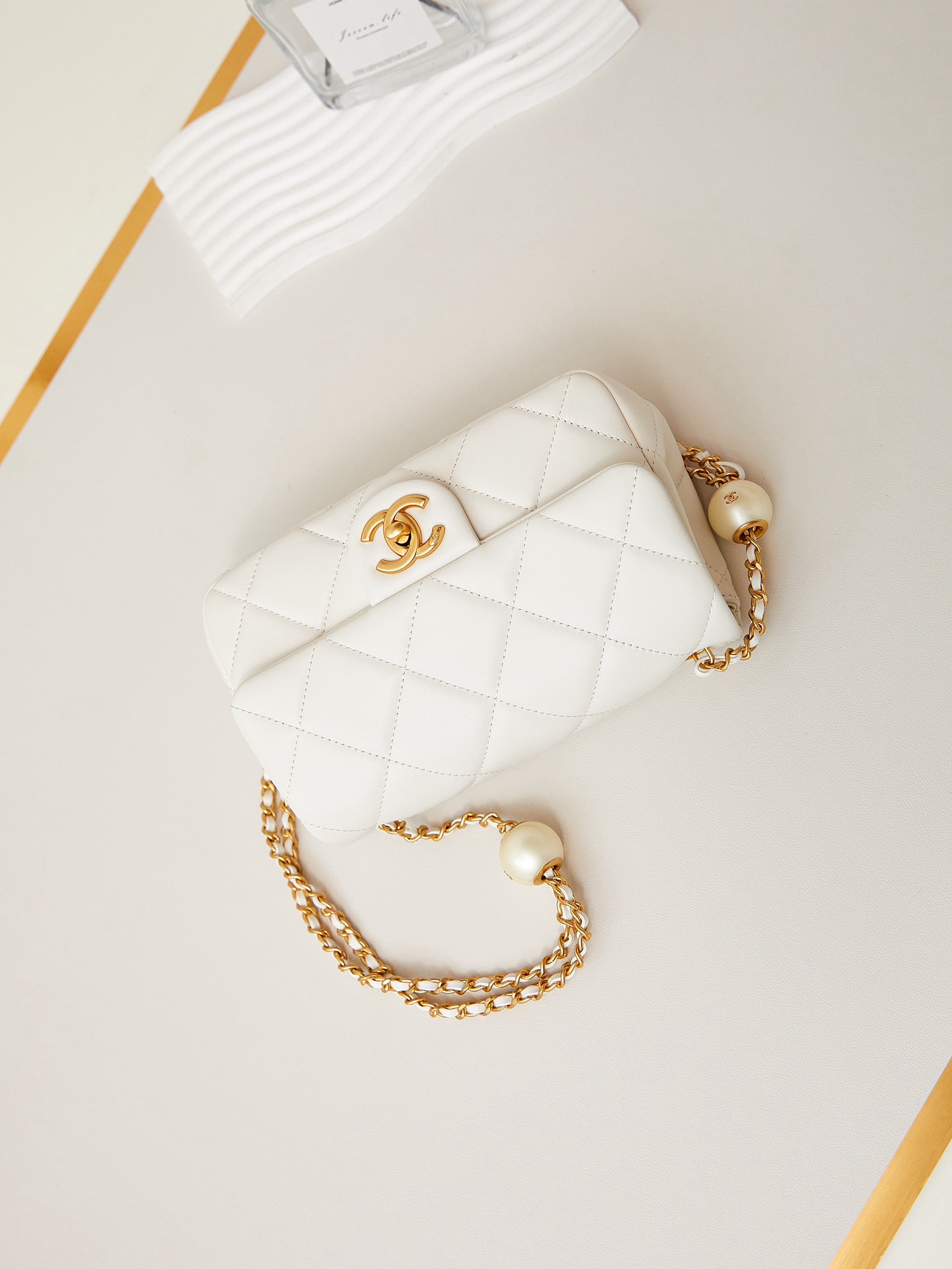 CHANEL SMALL FLAP BAG AS4861 white