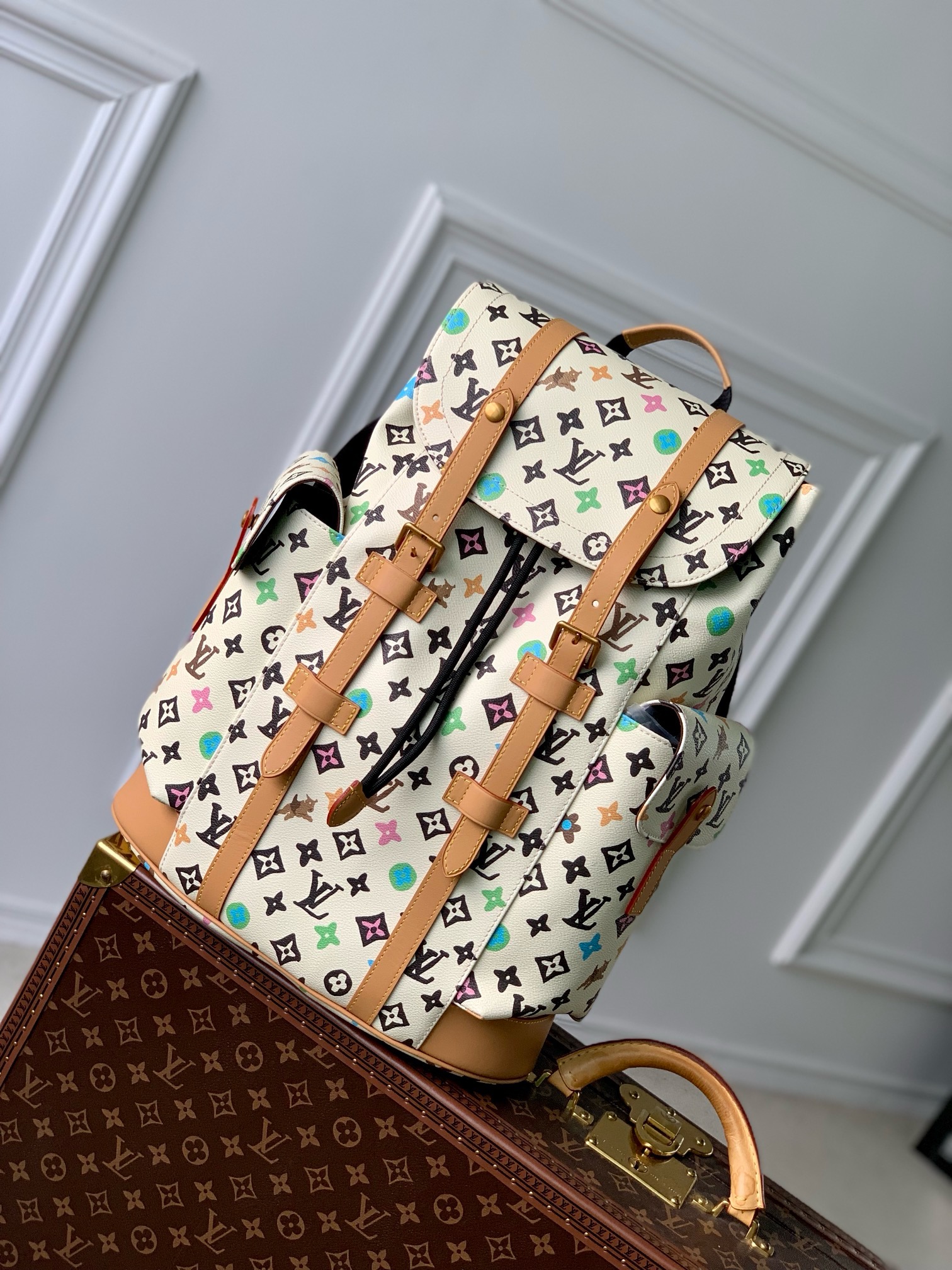 Louis Vuitton Christopher MM M25240 Vanilla