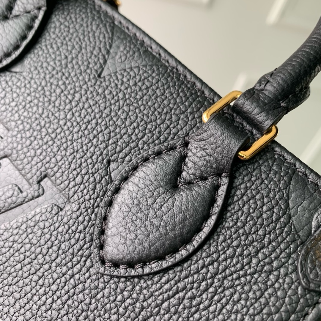 Louis Vuitton OnTheGo BB M46993 black