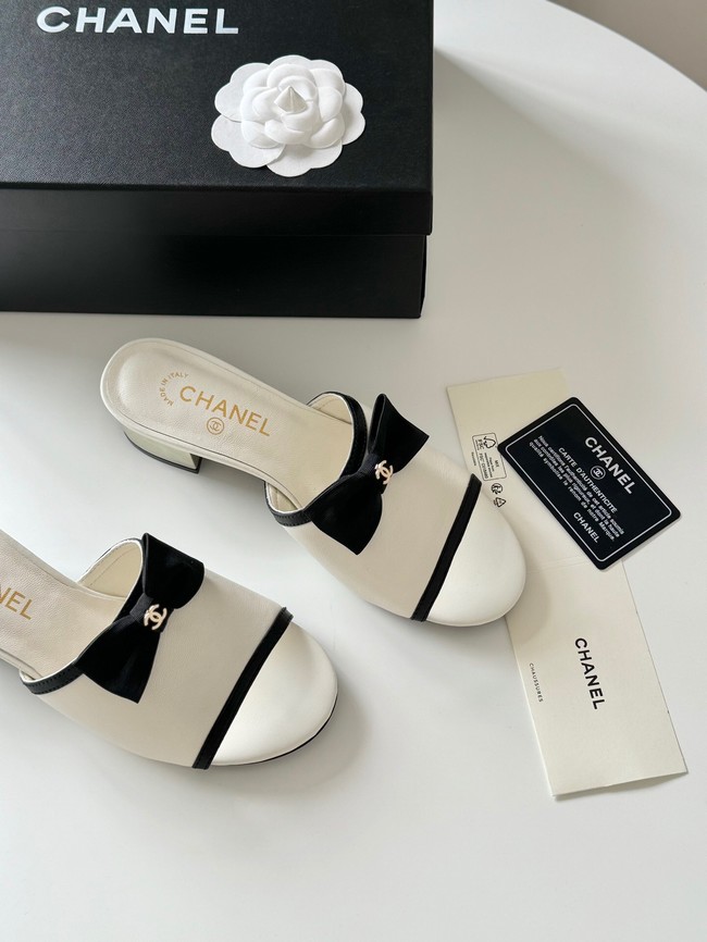 Chanel Slippers 36637-1