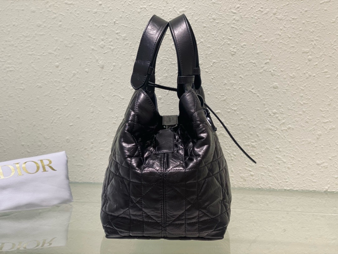 Medium Dior Toujours Bag Black Macrocannage Crinkled Calfskin M2821SNI