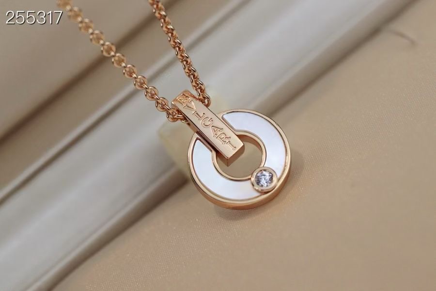 BVLGARI NECKLACE CE14004