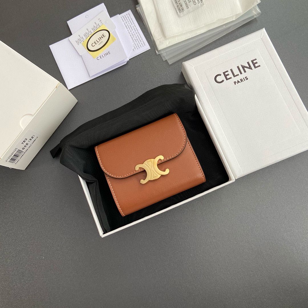Celine SMALL WALLET TRIOMPHE IN SHINY CALFSKIN 10D783 BROWN