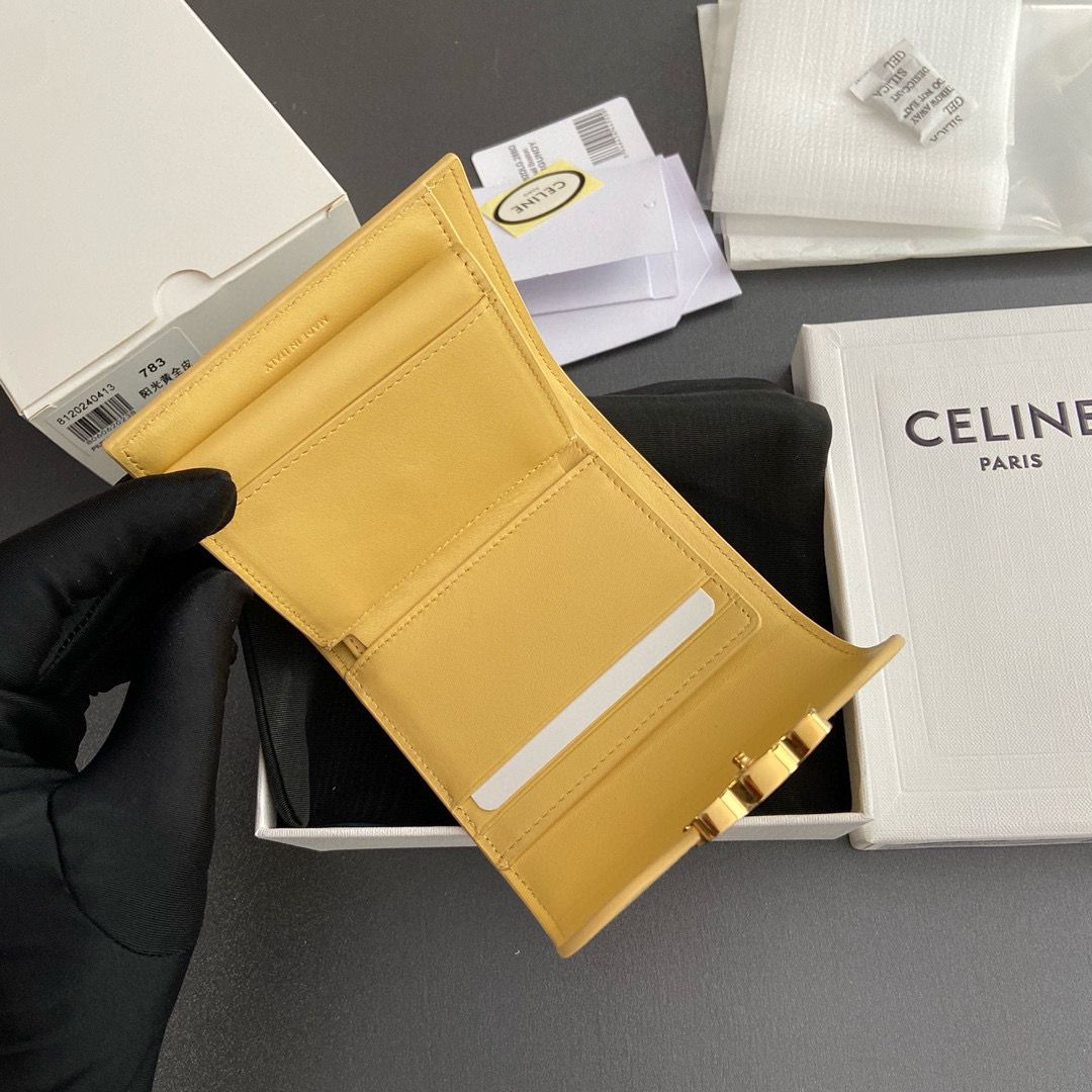 Celine SMALL WALLET TRIOMPHE IN SHINY CALFSKIN 10D783 YELLOW