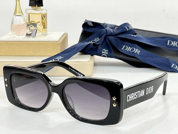 Dior Sunglasses Top Quality DIS03092