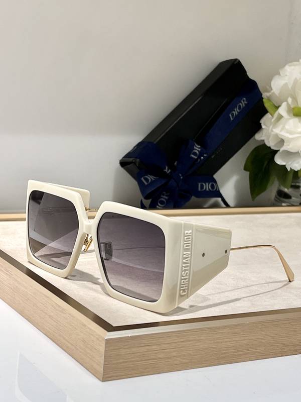 Dior Sunglasses Top Quality DIS03180