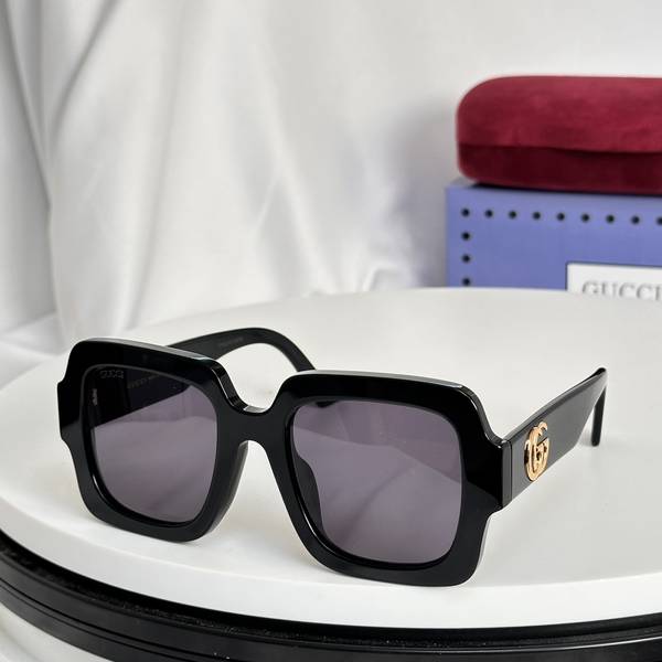 Gucci Sunglasses Top Quality GUS03810