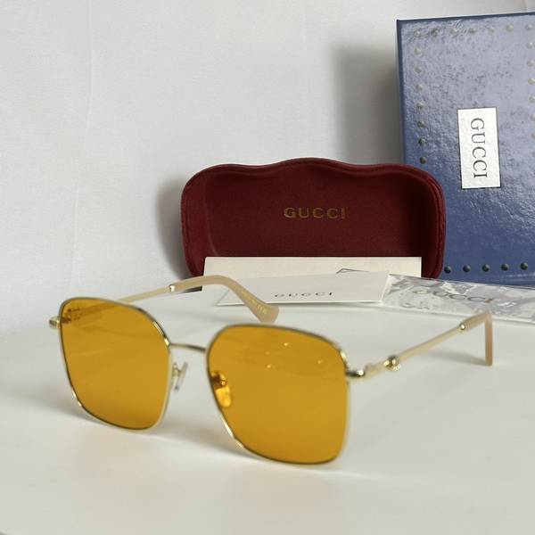 Gucci Sunglasses Top Quality GUS04010