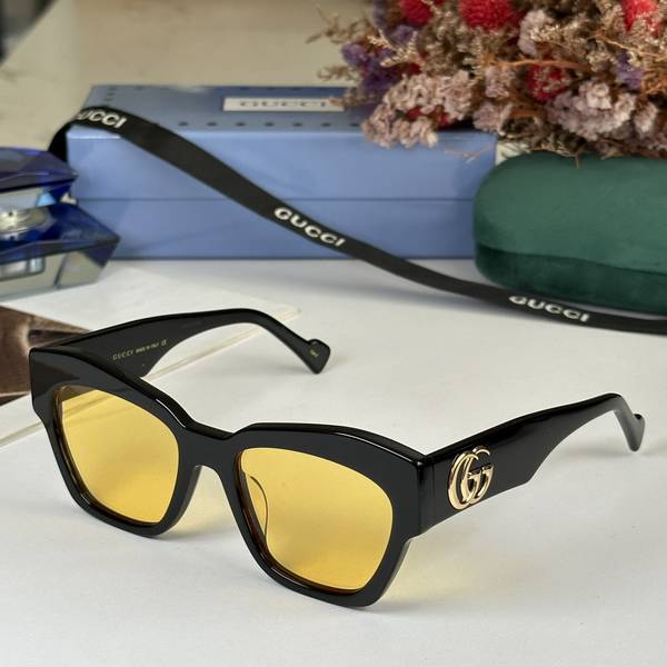 Gucci Sunglasses Top Quality GUS04030