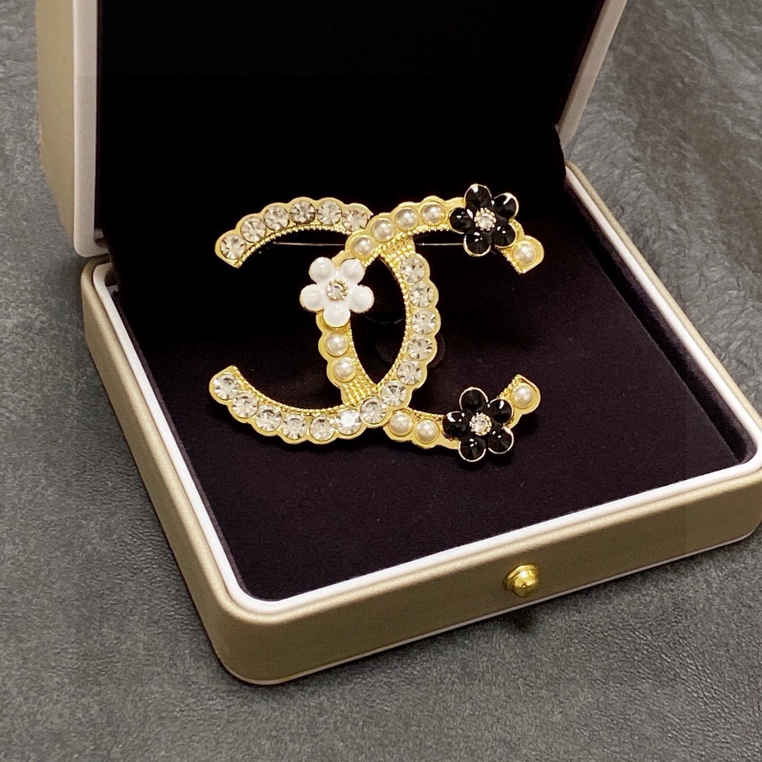 Chanel Brooch CE14121