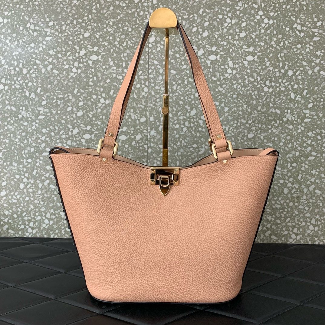 VALENTINO GARAVANI Loco Calf leather bag 0055 pink