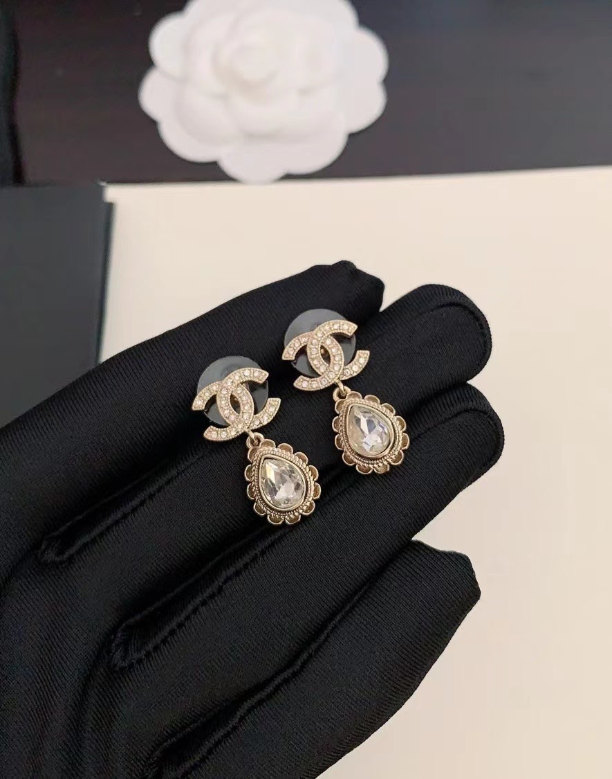 Chanel Earrings CE14216