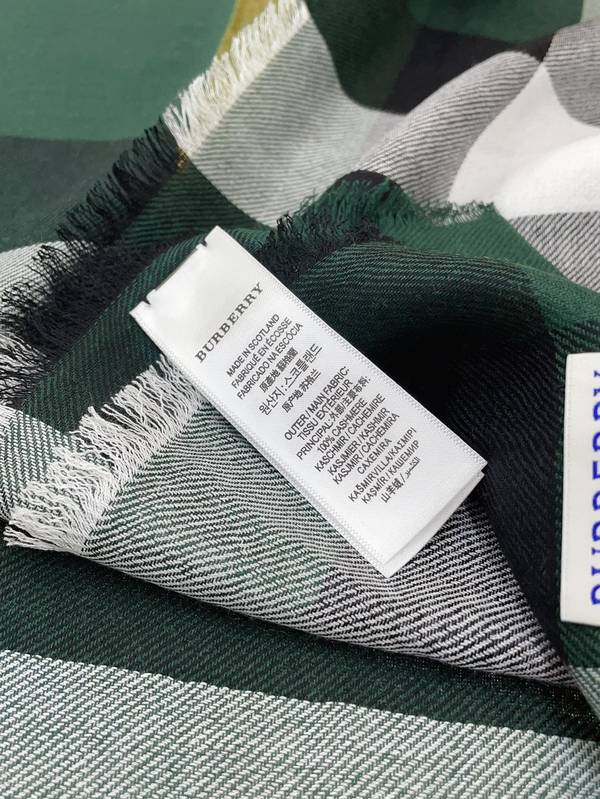 Burberry Scarf BBC00198 Burberry Scarf BBC00198