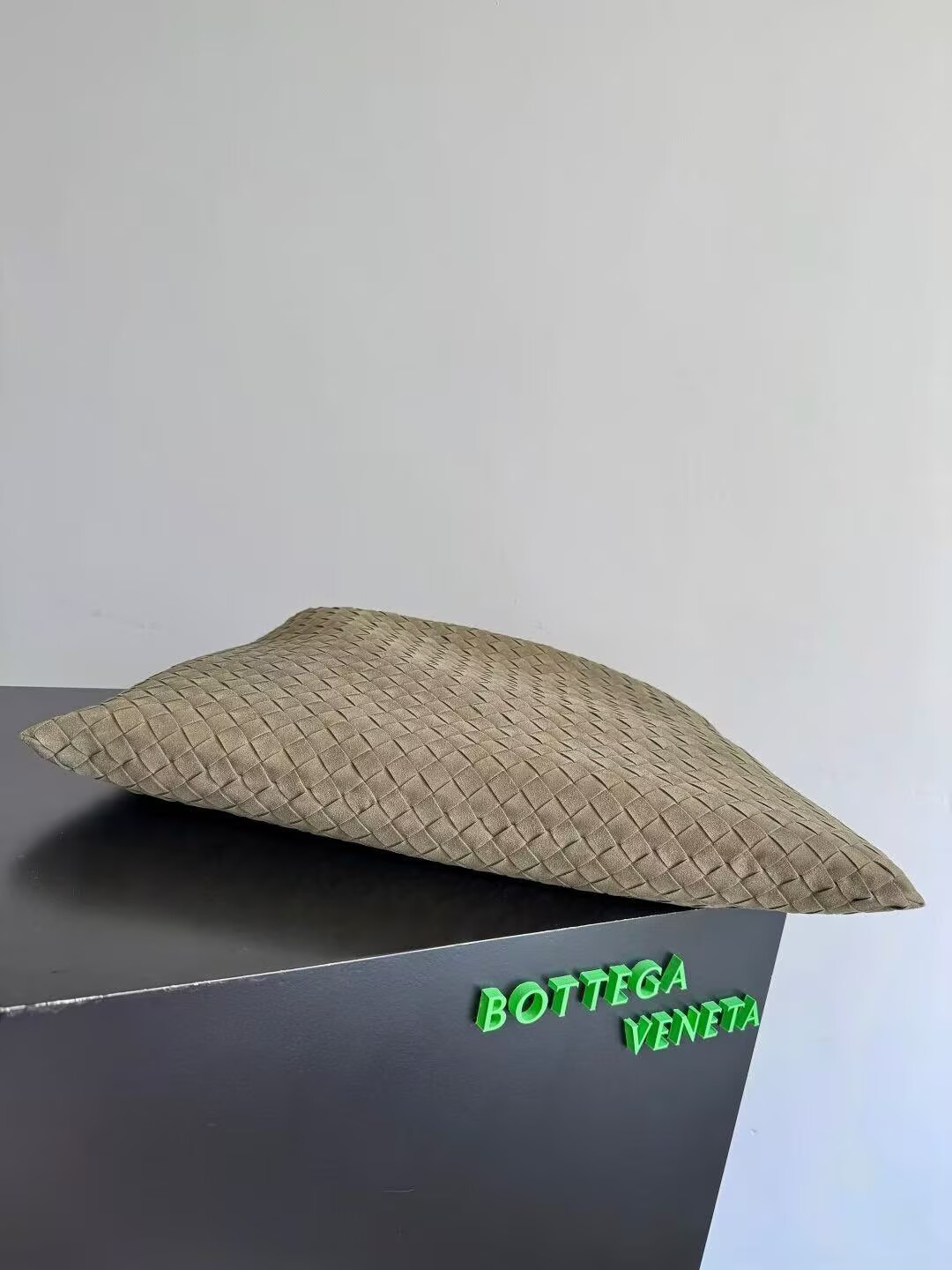 Bottega Veneta Large Hop Bag 763970 Gray