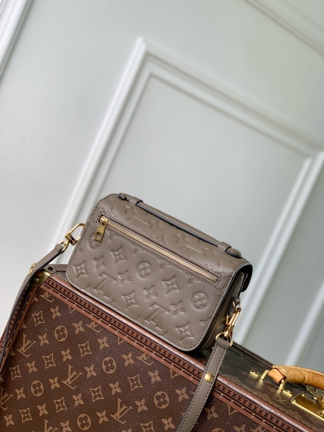 Louis Vuitton NEW Pochette Metis East West M25910 Smoke