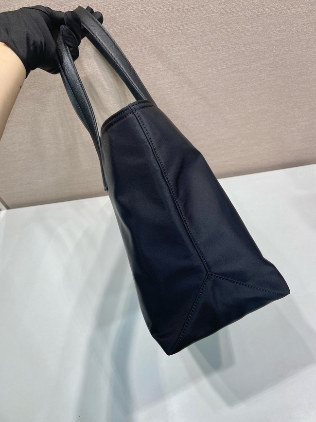 Prada Re-Edition 1978 medium Re-Nylon and Saffiano leather tote bag 1BG555 black