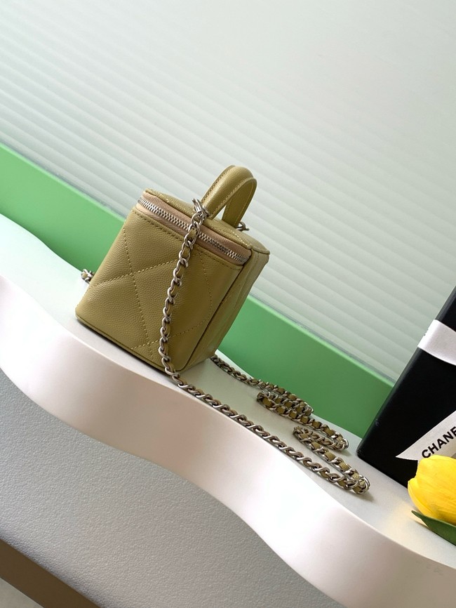 Chanel Long Vanity with chain AP4933 green