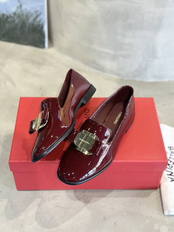 Ferragamo Shoes FMS00092