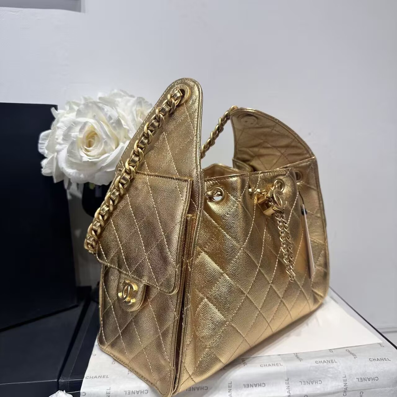 CHANEL 25 SMALL HANDBAG AS5293 New Gold CHANEL 25 SMALL HANDBAG AS5293 New Gold