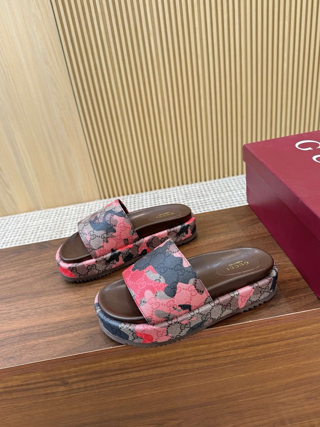 GUCCI Womens platform slide sandal 87185-1