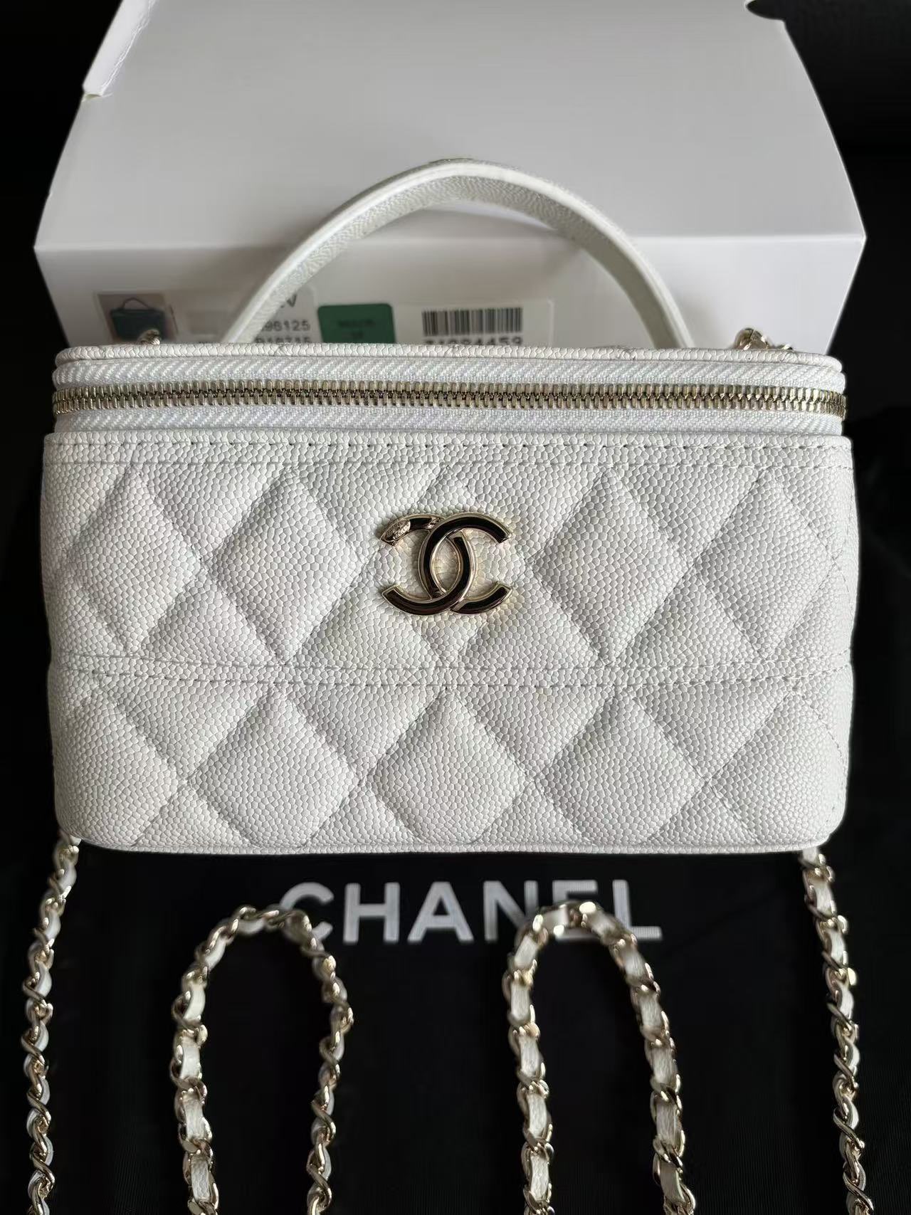 Chanel 25C Original Caviar Leather A96125 White