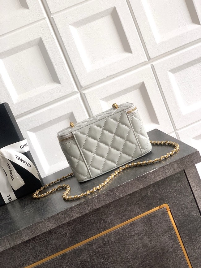 CHANEL 26C Vanity with Chain AP3940 gray