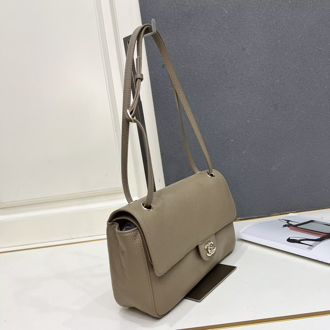 Chanel 26SS Original Leather Tote Shopping Bag 1A013 Gray Chanel 26SS Original Leather Tote Shopping Bag 1A013 Gray