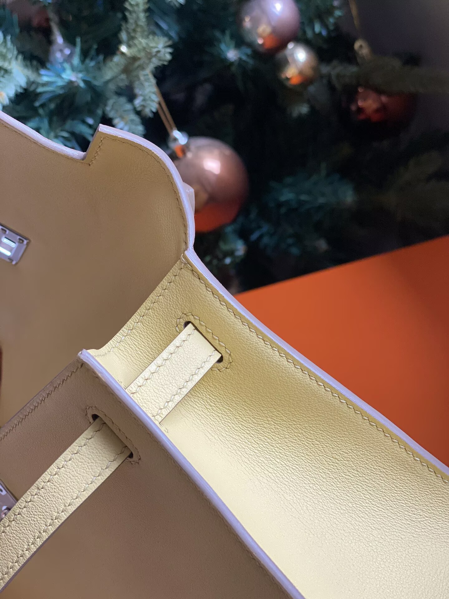Hermes Original Swift Leather Mini Kelly K22CM H23560 Light yellow Hermes Original Swift Leather Mini Kelly K22CM H23560 Light yellow