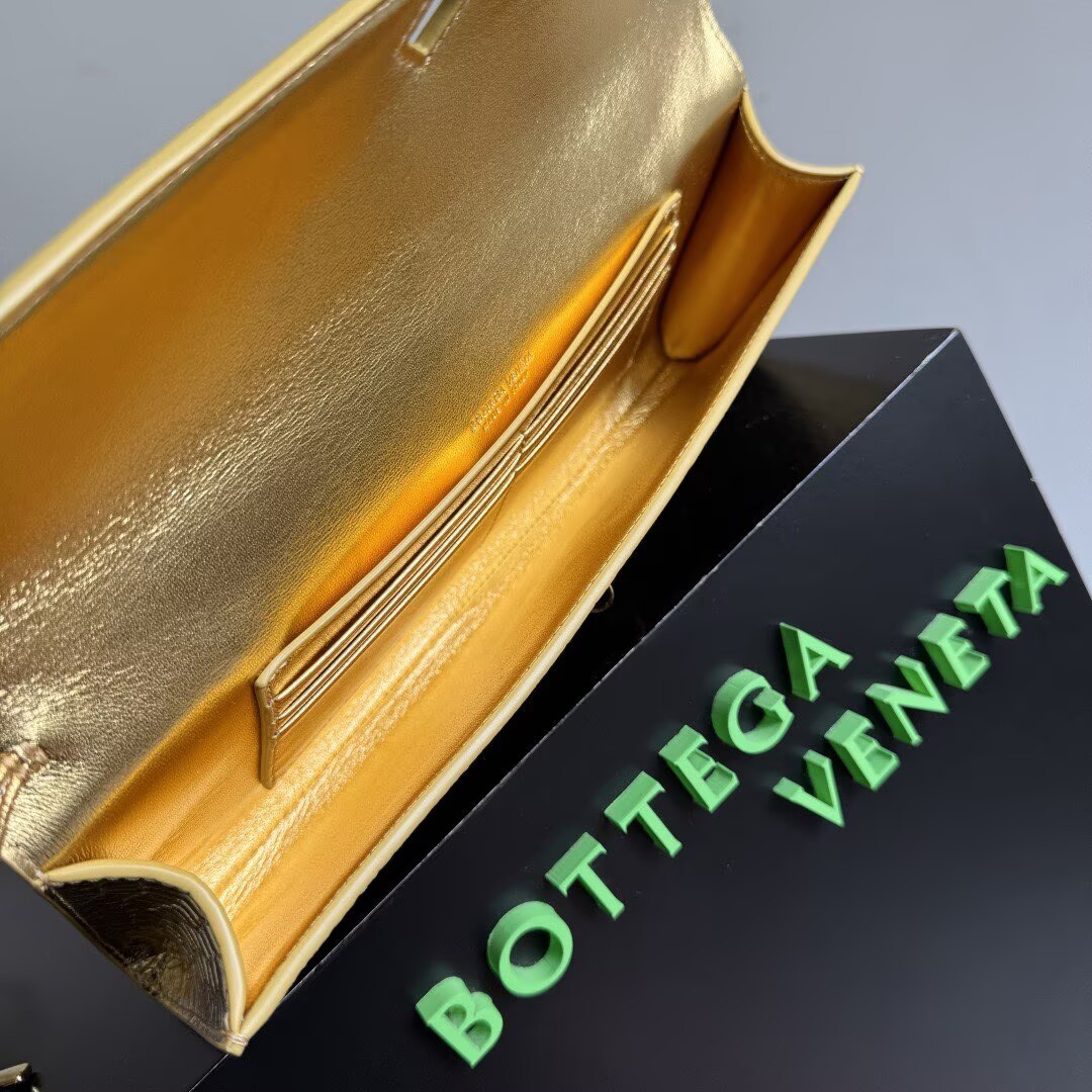 Bottega Veneta Long Clutch Andiamo With Handle alligator leather 741511 Gold