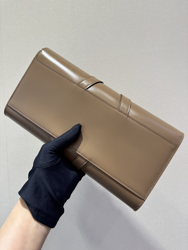 Hermes swift Leather Clutch 37568 Apricot Hermes swift Leather Clutch 37568 Apricot