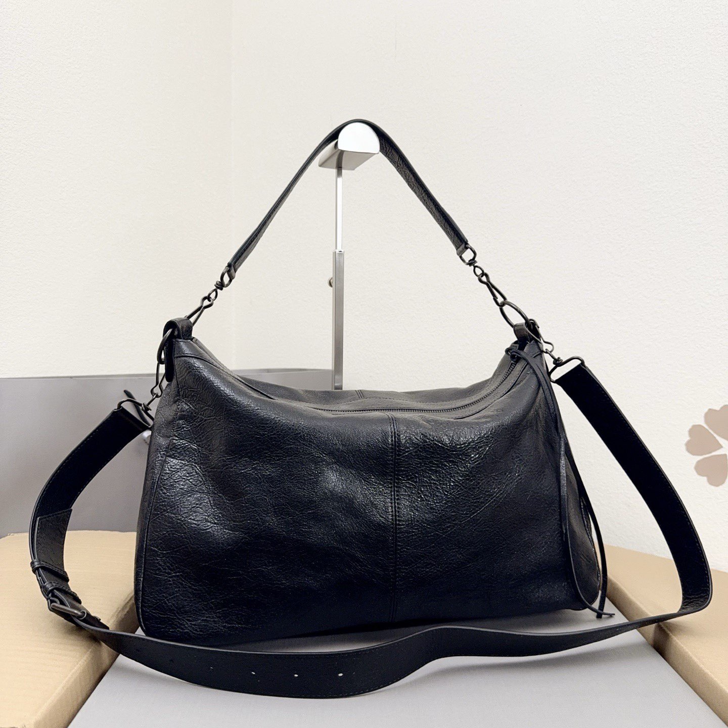 Balenciaga Original Leather Handbag 2185 Black Balenciaga Original Leather Handbag 2185 Black