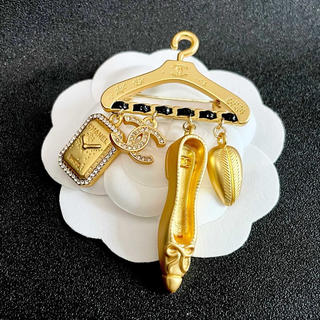 Chanel brooch CE81980