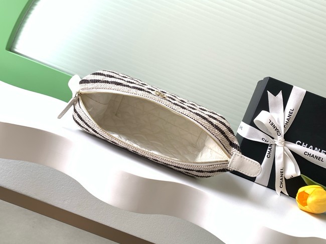 CHANEL Zipped Case AP4990 black