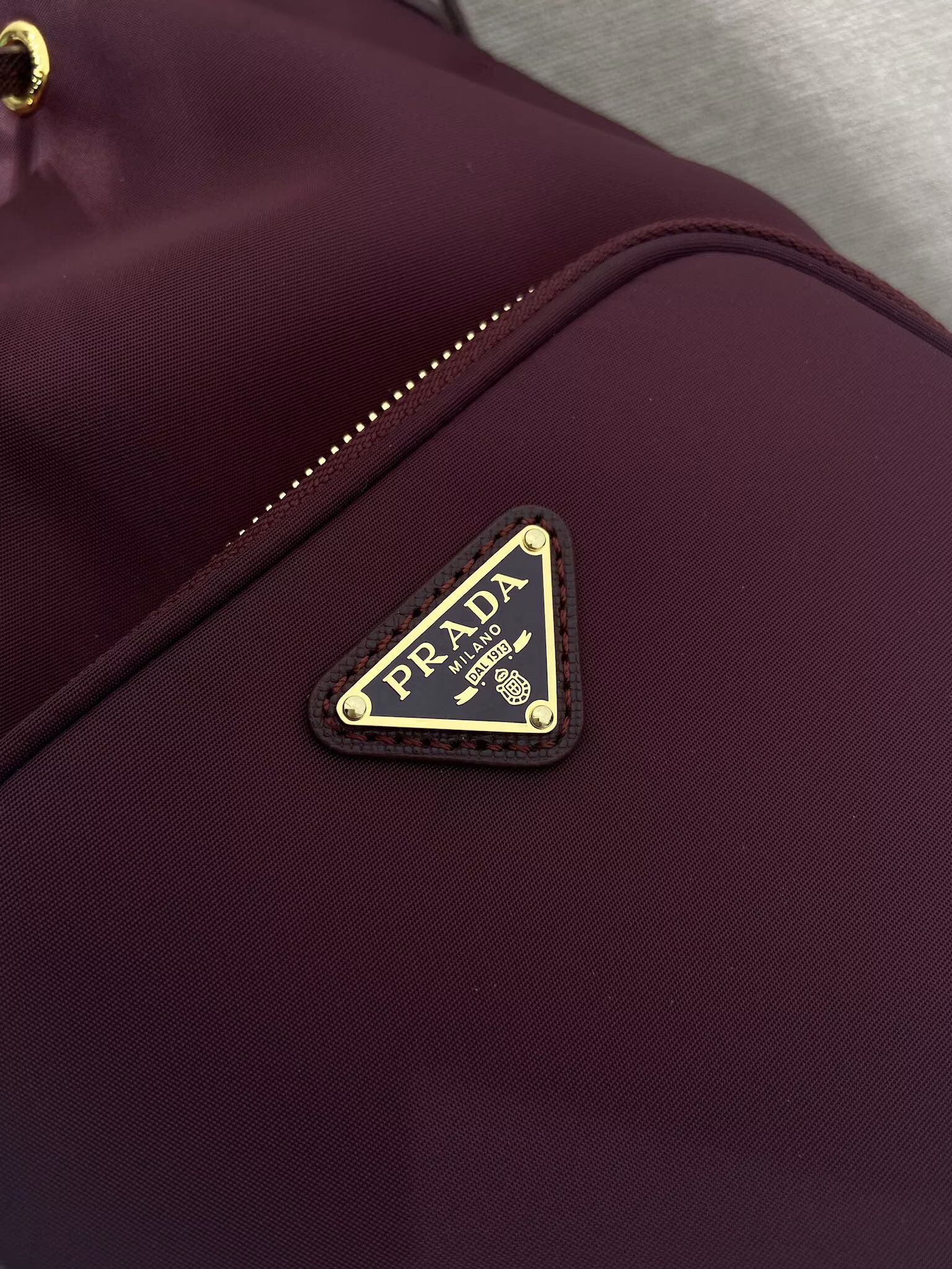 Prada Re-Edition nylon Tote bag 81166 Burgundy Prada Re-Edition nylon Tote bag 81166 Burgundy