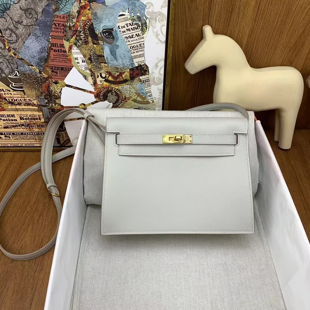Hermes Kelly Danse Original Evercolor Leather 22CM KL22 Light Gold-Tone Hermes Kelly Danse Original Evercolor Leather 22CM KL22 Light Gold-Tone