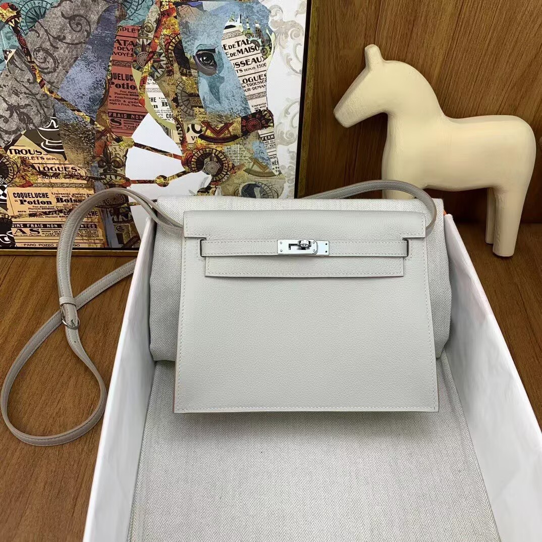 Hermes Kelly Danse Original Evercolor Leather 22CM KL22 Light Silver-Tone Hermes Kelly Danse Original Evercolor Leather 22CM KL22 Light Silver-Tone