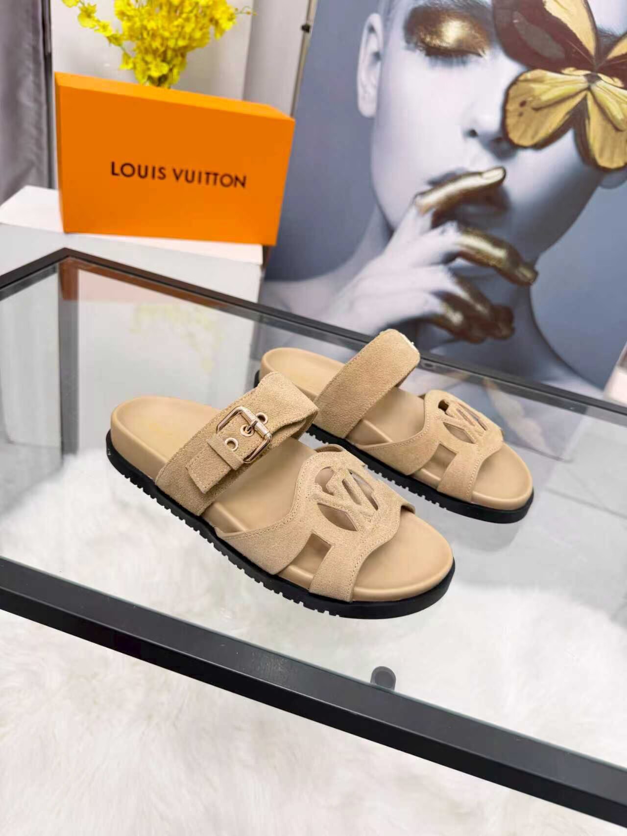 Louis Vuitton Slippers Shoes LV63021