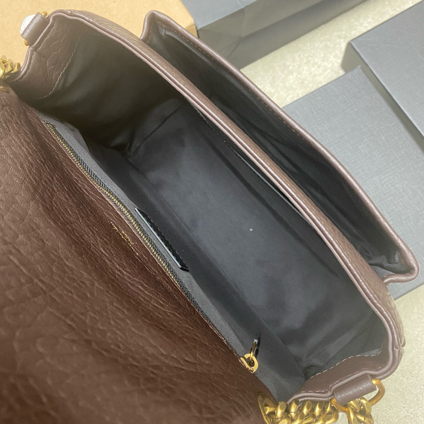 Saint Laurent NIKI MEDIUM IN GRAINED LAMBSKIN 633178 coffee red